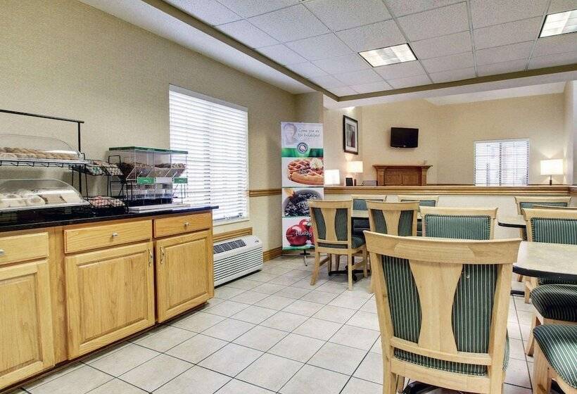 فندق Columbia Inn & Suites