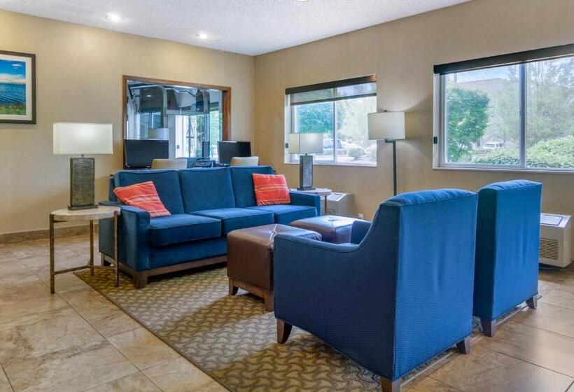 فندق Comfort Inn & Suites Bothell   Seattle North
