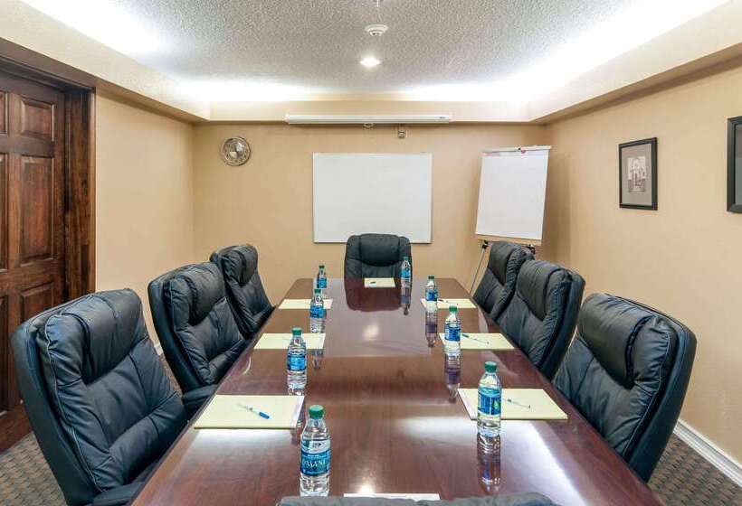 فندق Comfort Inn North Conroe