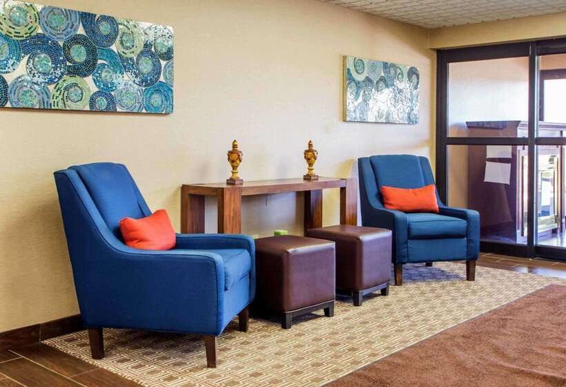 ホテル Comfort Inn Dayton  Huber Heights