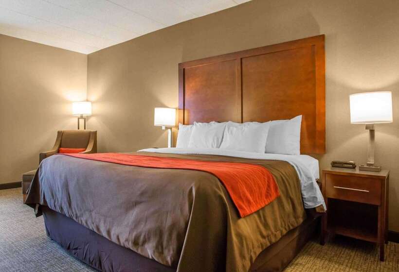 هتل Comfort Inn Dayton  Huber Heights