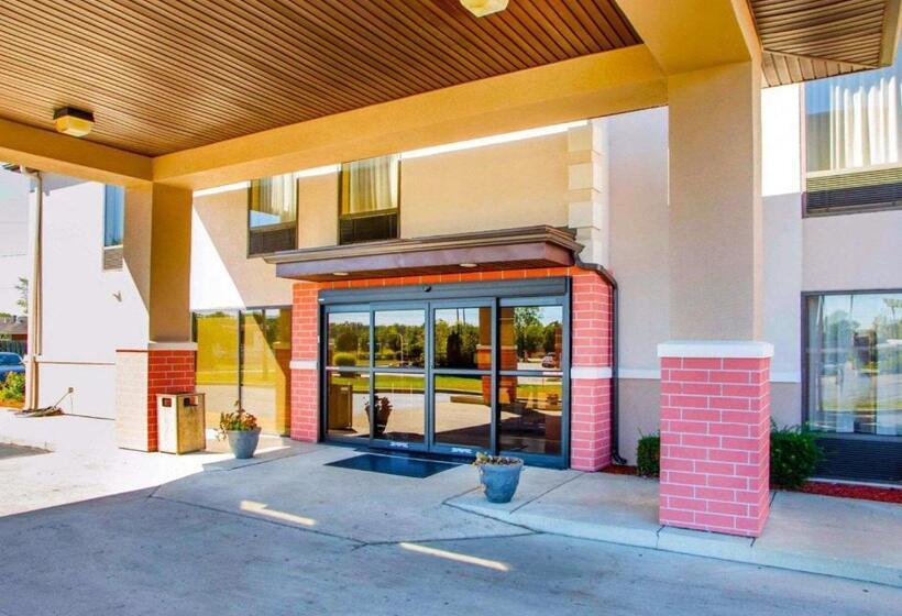 هتل Comfort Inn Dayton  Huber Heights