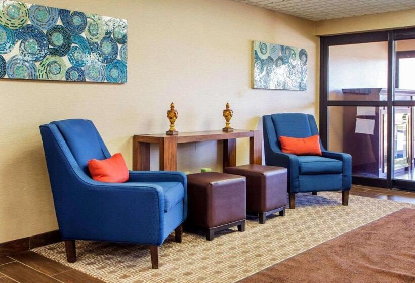 هتل Comfort Inn Dayton  Huber Heights