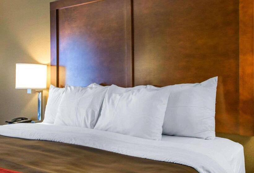 هتل Comfort Inn Dayton  Huber Heights