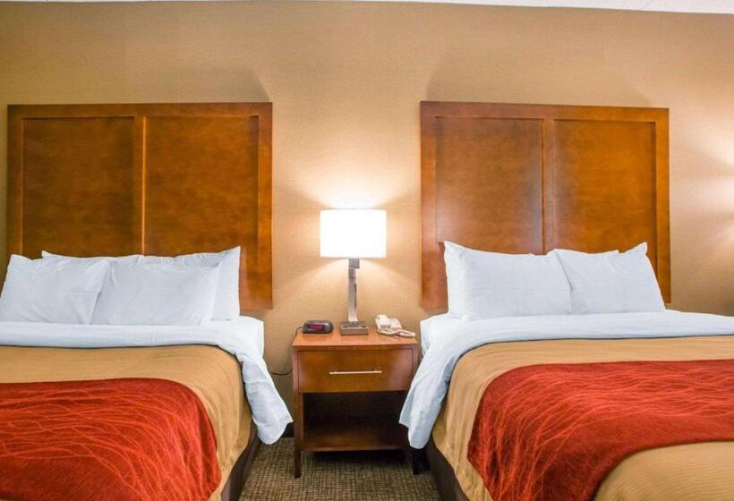 هتل Comfort Inn Dayton  Huber Heights