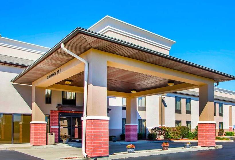هتل Comfort Inn Dayton  Huber Heights
