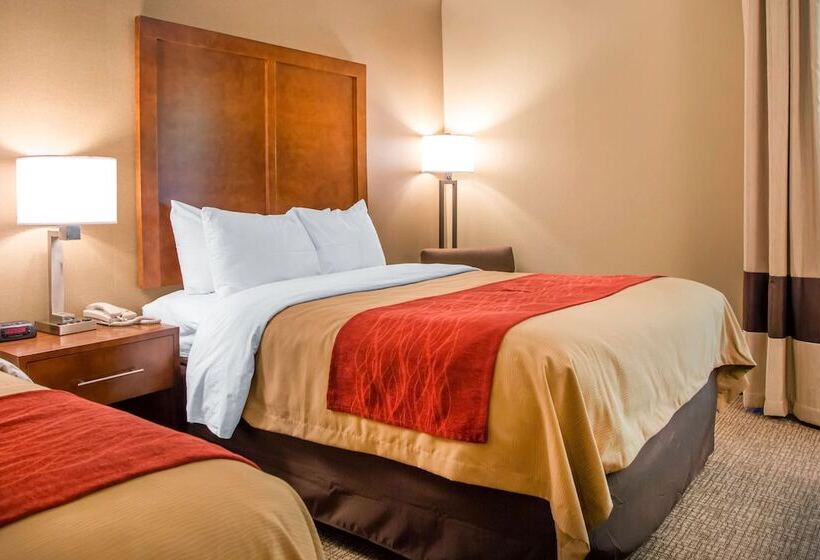 هتل Comfort Inn Dayton  Huber Heights