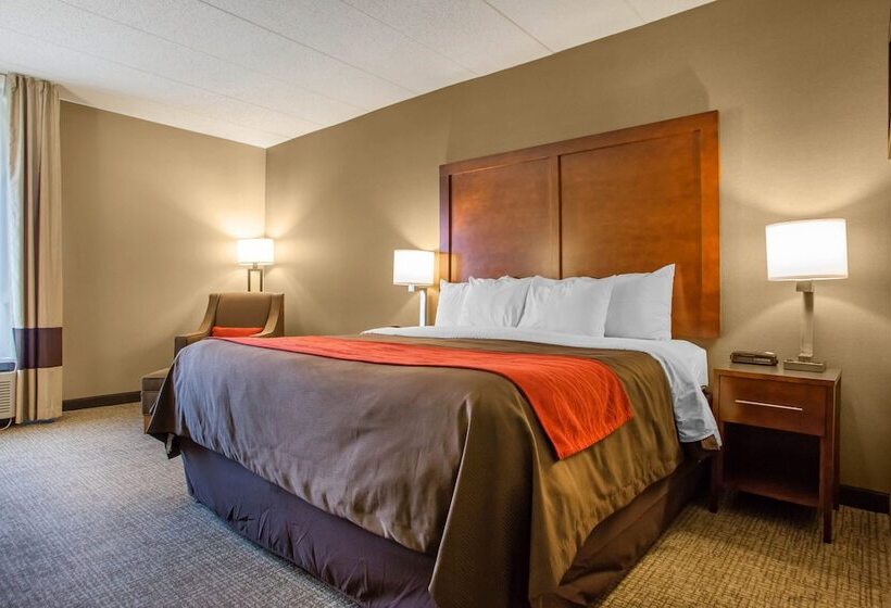 هتل Comfort Inn Dayton  Huber Heights