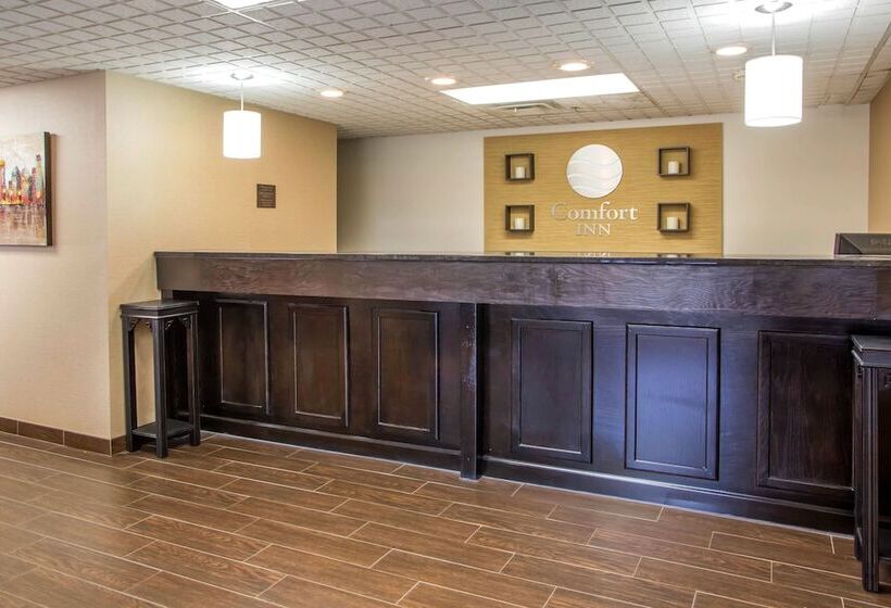 هتل Comfort Inn Dayton  Huber Heights