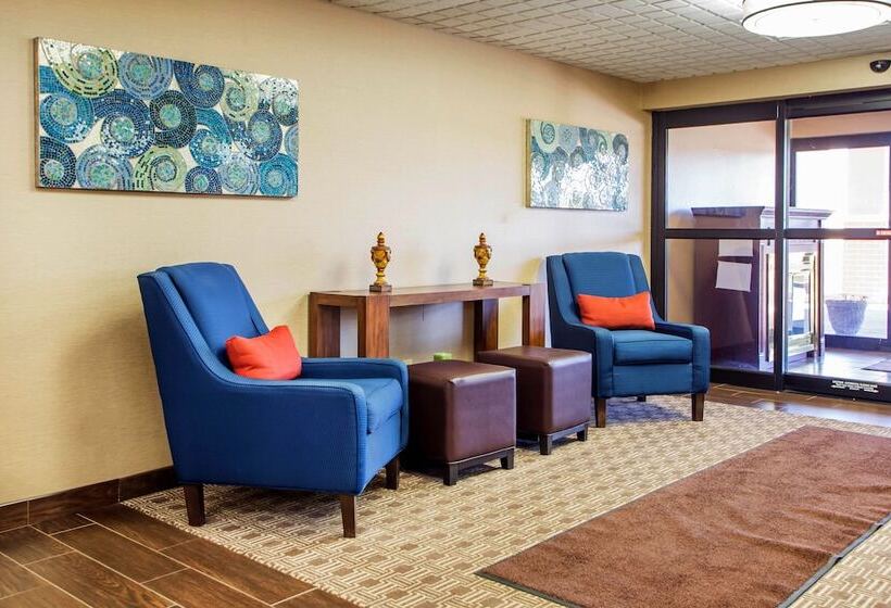 هتل Comfort Inn Dayton  Huber Heights