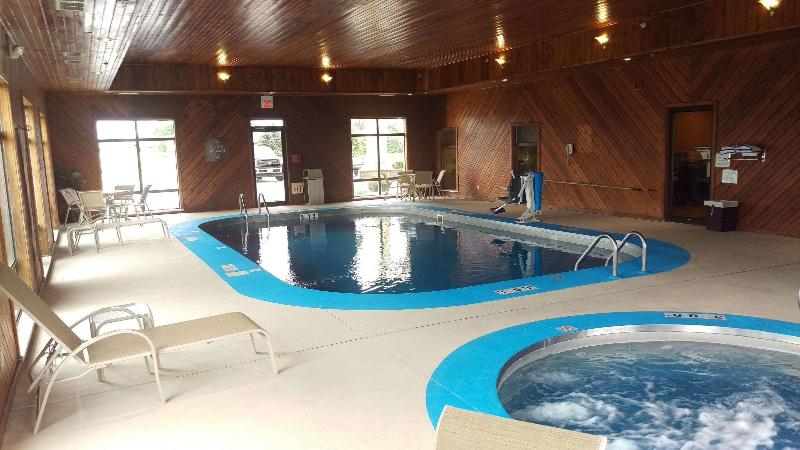 בית מלון כפרי Comfort Inn Huntington Near University