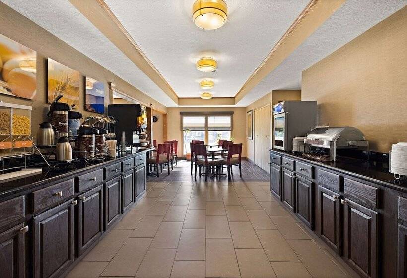 בית מלון כפרי Comfort Inn Huntington Near University