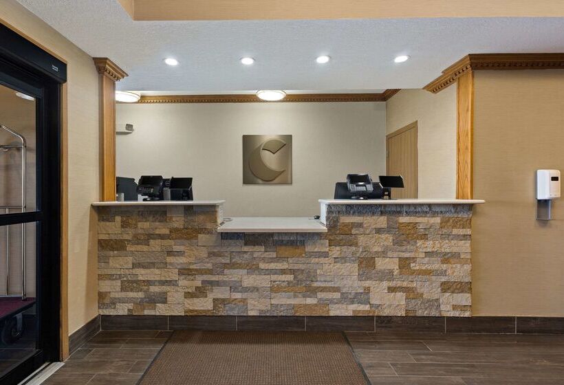 בית מלון כפרי Comfort Inn Huntington Near University