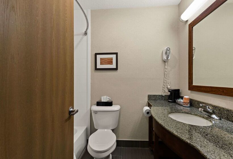 בית מלון כפרי Comfort Inn Huntington Near University