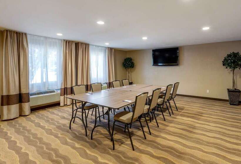 בית מלון כפרי Comfort Inn Layton   Salt Lake City