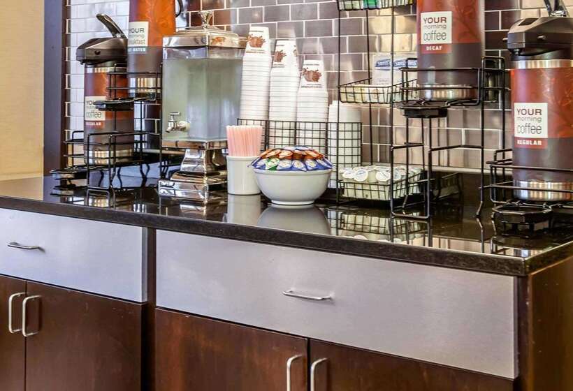 هتل Comfort Inn Marion