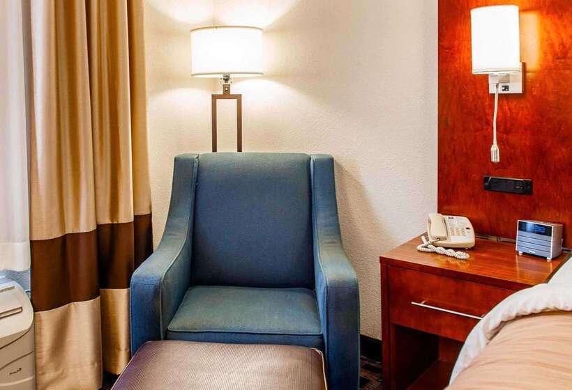 هتل Comfort Inn Marion