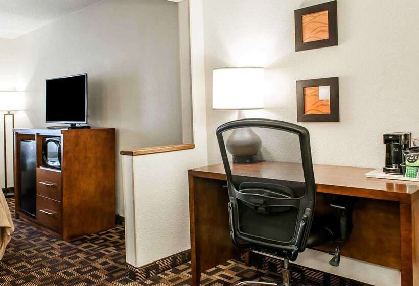 هتل Comfort Inn Marion