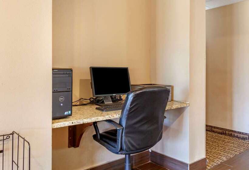 هتل Comfort Inn