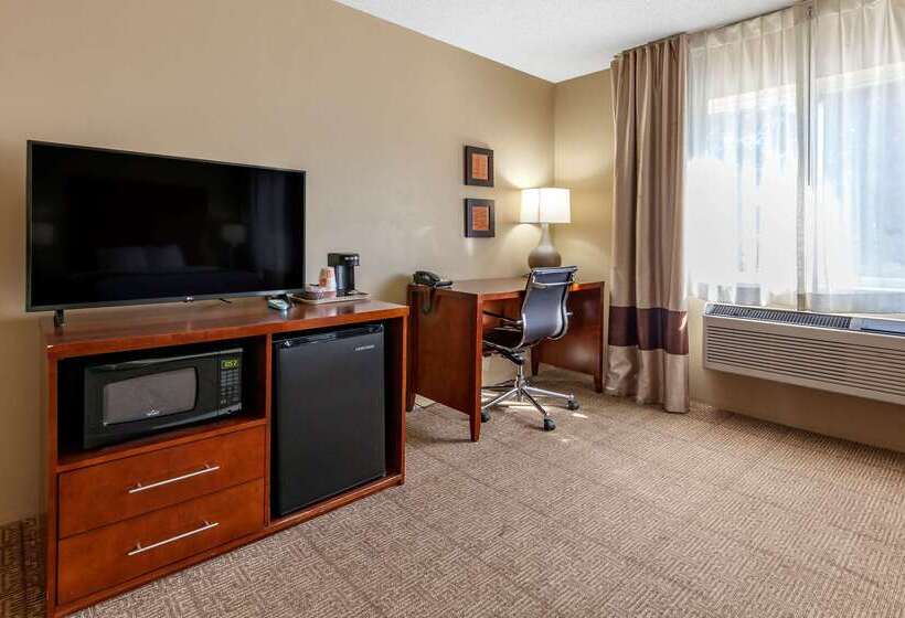 هتل Comfort Inn