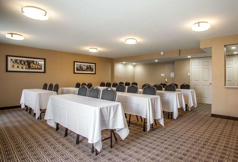 هتل Comfort Inn St. Louis  Westport Event Center