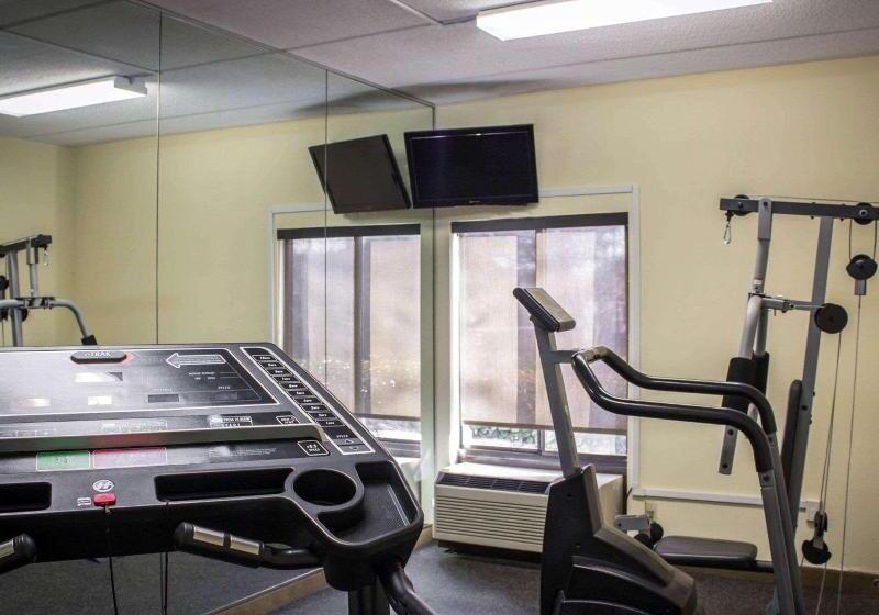 ホテル Comfort Inn & Suites Fuquay Varina