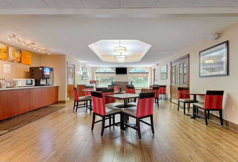 Hotel Comfort Inn & Suites Wilkes Barre  Arena