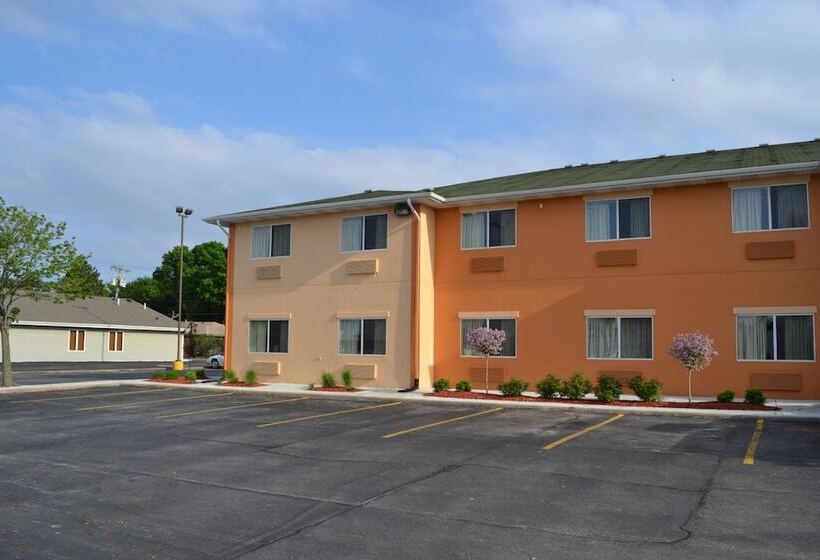 Hotel Countryside Inn & Suites