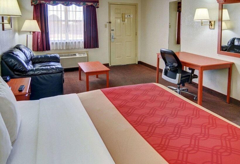 هتل Super 8 By Wyndham Decatur Texas
