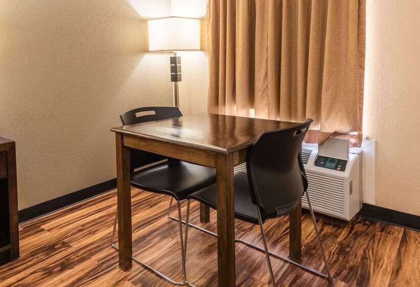 هتل Econo Lodge Hillsboro I 35