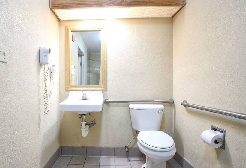 هتل Econo Lodge Hillsboro I 35