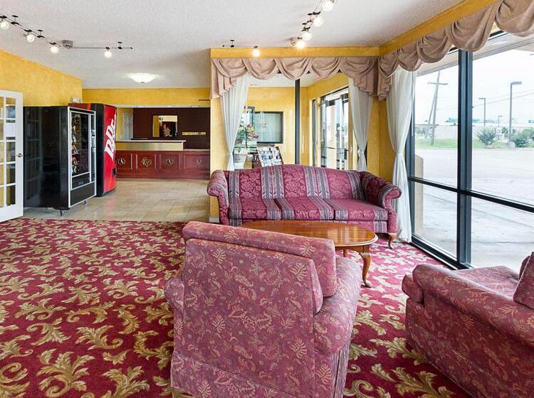 هتل Econo Lodge Hillsboro I 35