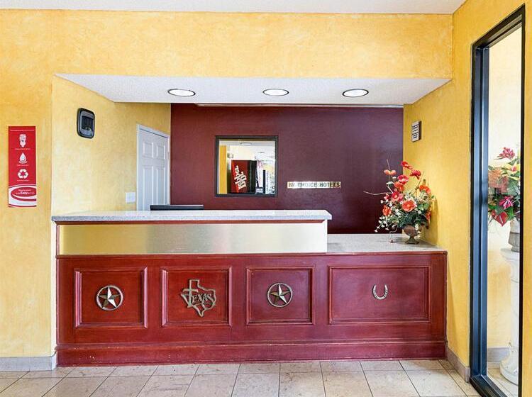 هتل Econo Lodge Hillsboro I 35