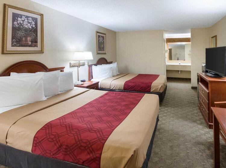 هتل Econo Lodge Hillsboro I 35
