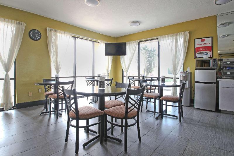 هتل Econo Lodge Hillsboro I 35