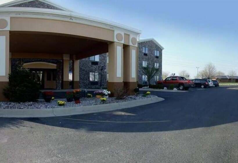 Отель Econo Lodge Inn & Suites Monroe