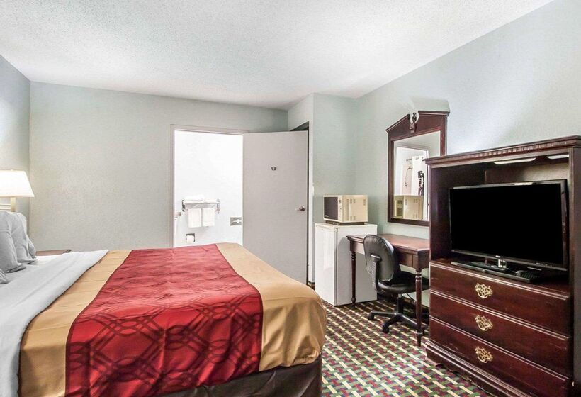 هتل Econo Lodge Inn & Suites I20, Exit 73