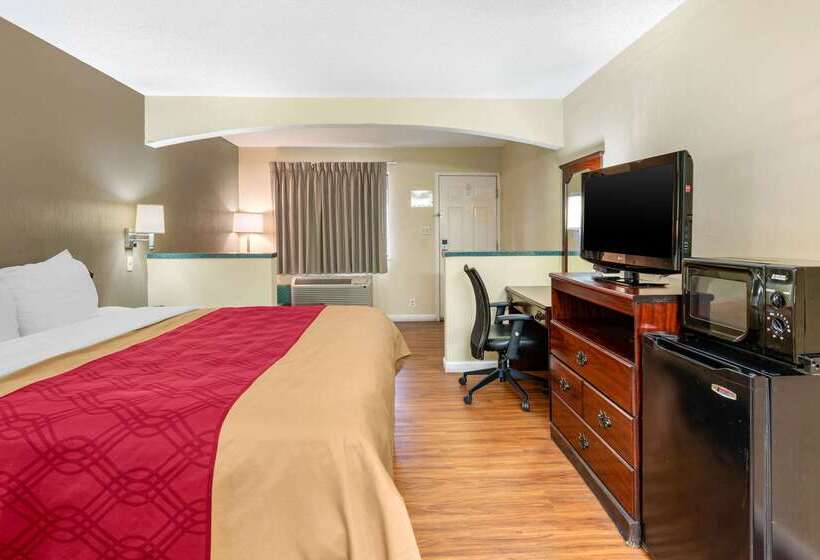 호텔 Econo Lodge Inn & Suites Southeast