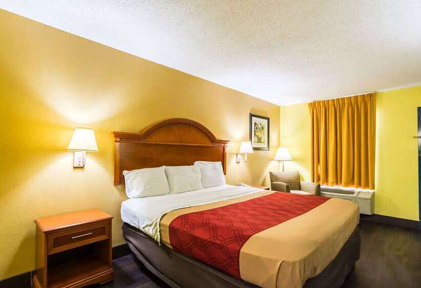Отель Econo Lodge