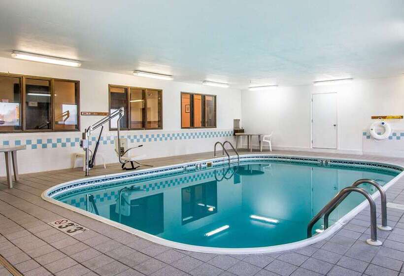 酒店 Econo Lodge & Suites