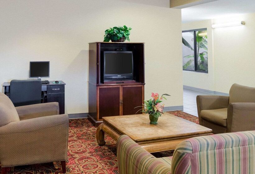 فندق Econo Lodge