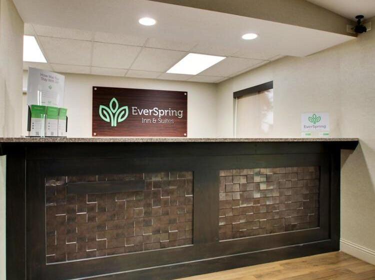 호텔 Everspring Inn & Suites