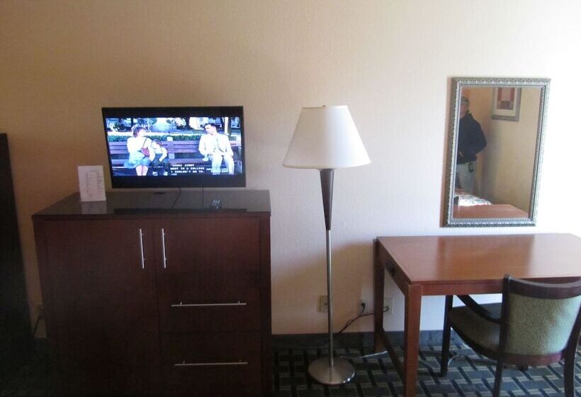 هتل Executive Inn And Suites Wichita Falls