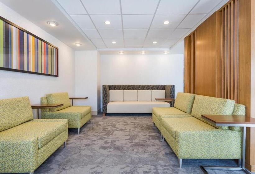 בית מלון כפרי Holiday Inn Express Lorton, An Ihg