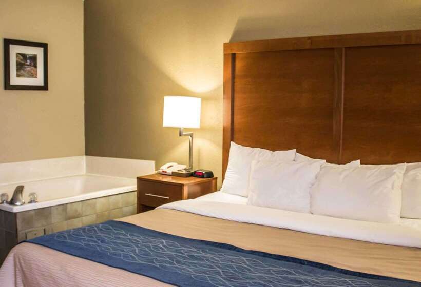 هتل Quality Inn
