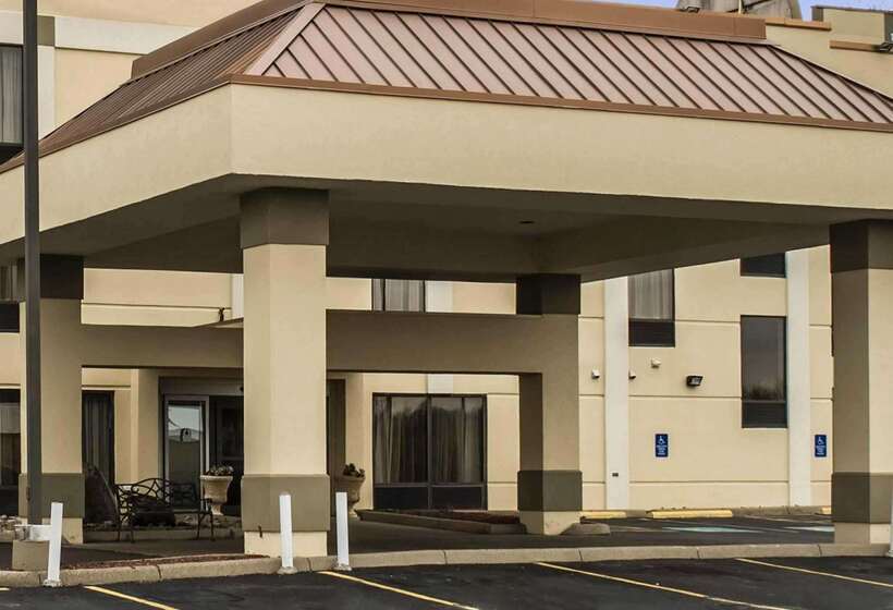 هتل Quality Inn