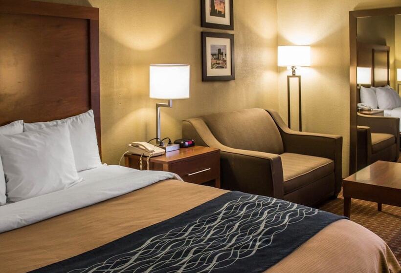 هتل Quality Inn