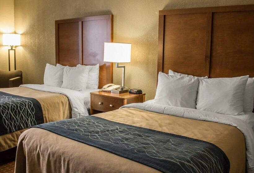 هتل Quality Inn