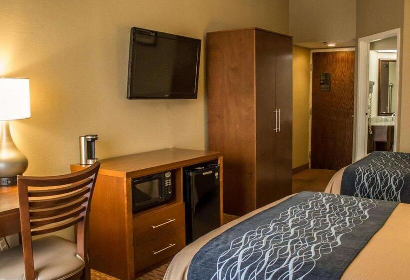 هتل Quality Inn