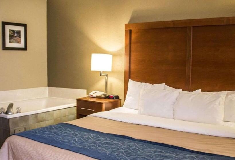 هتل Quality Inn
